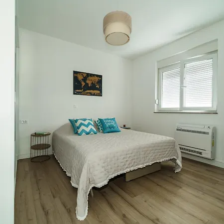 Helij Apartment *